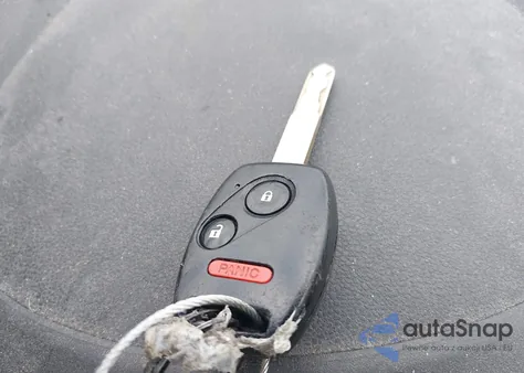 2013 Honda Fit Sport z USA, uszkodzony, nr VIN JHMGE8H52DC045216